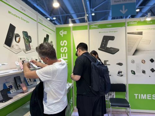 Últimas noticias de la empresa sobre Times Superior Techlology en el Salón de Electrónica Móvil de Hong Kong