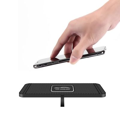 Buen precio Pad de carga inalámbrica para automóviles de 15 vatios universal Detección y conmutación automáticas en línea