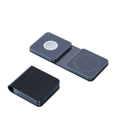 Buen precio 3 en 1 de carga rápida Pad de carga inalámbrica Iphone cargador de viaje con potencia de carga ajustable automáticamente en línea