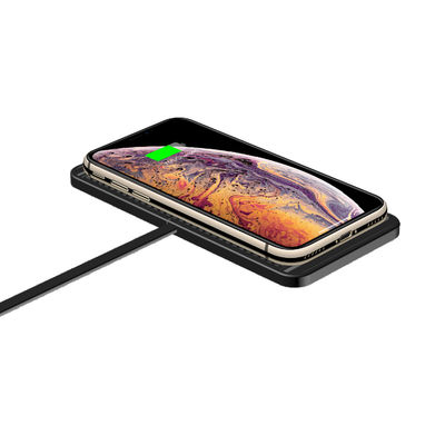 Buen precio Carga inalámbrica de automóviles conveniente con cable micro USB Color negro 12V 2.5A Entrada en línea