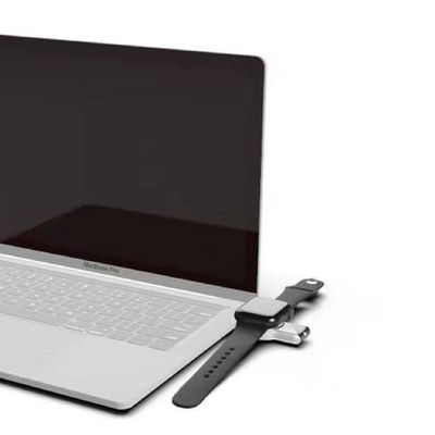 Buen precio Cargador inalámbrico de Apple Watch de 5V 0.5A blanco con conexión magnética inalámbrica en línea