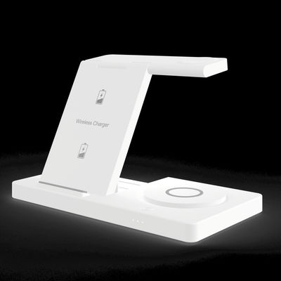 Buen precio Estación de carga inalámbrica plegable para teléfonos inteligentes auriculares Reloj 3W Reloj de carga 15W salida de teléfono personalizado en línea