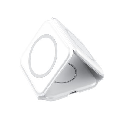Buen precio blanco negro 3 en 1 cargador sin cable plegable soporta Iphone Iwatch Airpods auriculares en línea